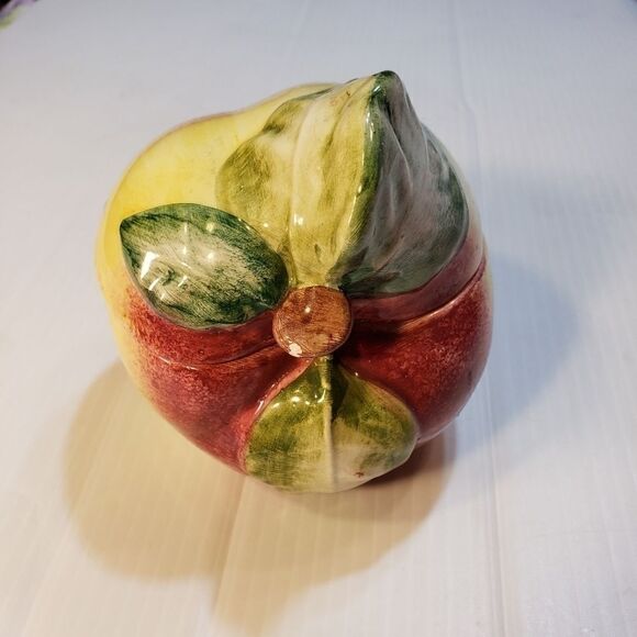Vietri Apple Shaped Covered Dish Made in Italy - Picture 1 of 11